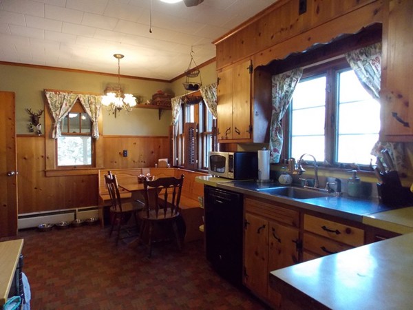 282 Water Street Clinton, MA 01510 - Photo 8 of 30 Gallery Image 8