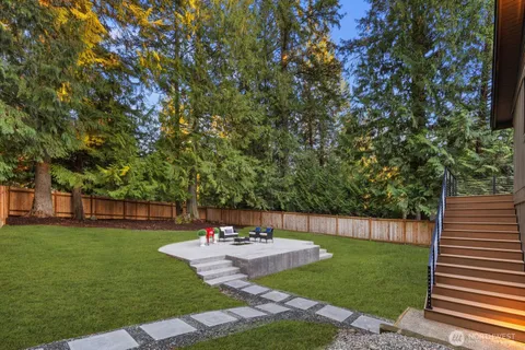 $1,699,998 | 18011 Northeast 196th Street, Woodinville, WA 98077
