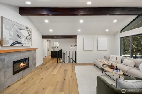 $1,699,998 | 18011 Northeast 196th Street, Woodinville, WA 98077