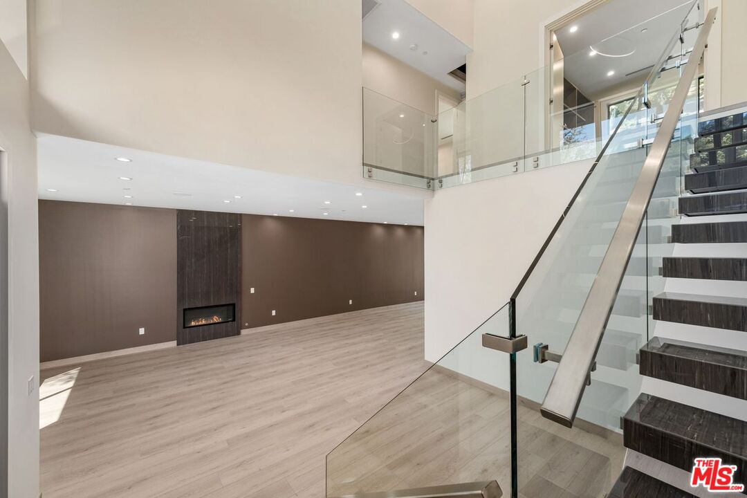 9719 Blantyre Drive Beverly Hills, CA 90210 - Photo 7 of 43