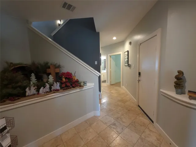 a view of entryway and hall