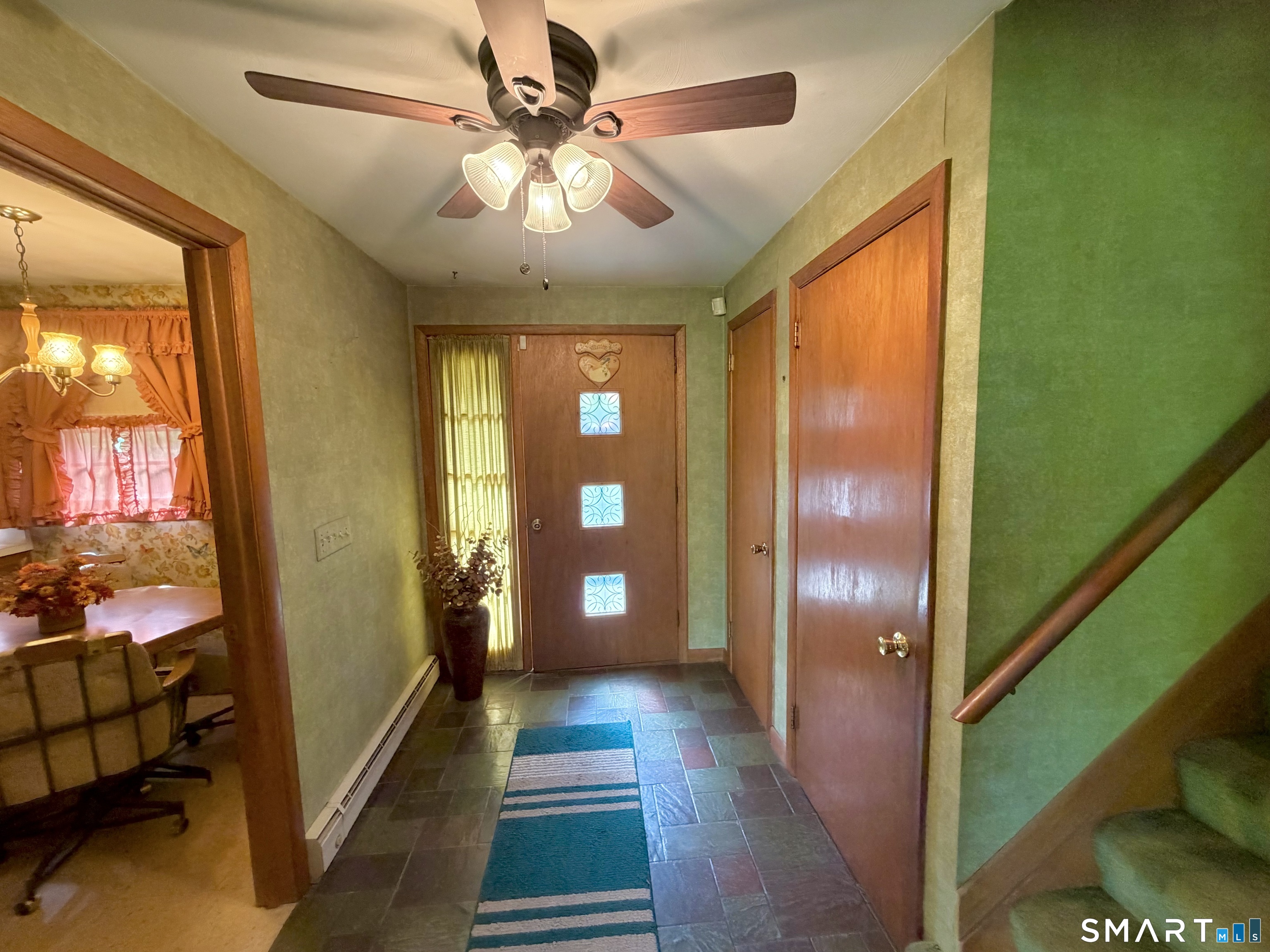 401 Round Hill Road Salem, CT 06420 - Photo 4 of 32
