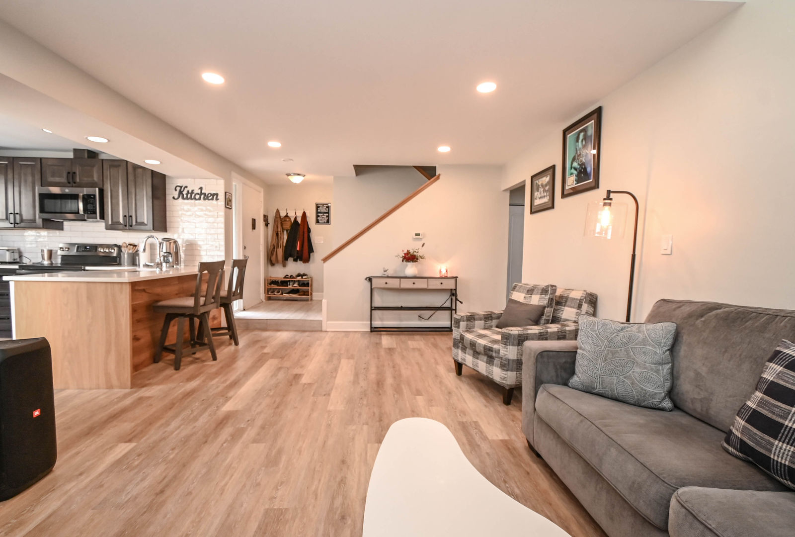 598 Dunham Road Gurnee, IL 60031 - Photo 15 of 31 a living room with furniture and wooden floor