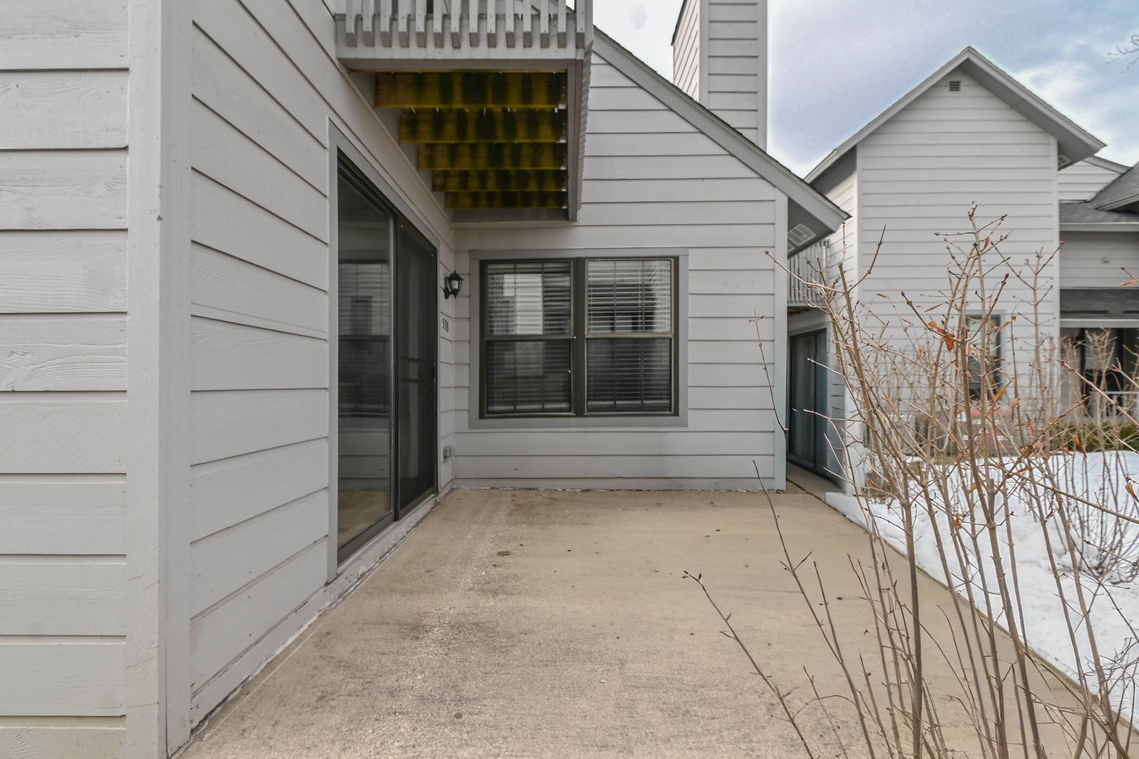 598 Dunham Road Gurnee, IL 60031 - Photo 29 of 31 a view of front door and porch