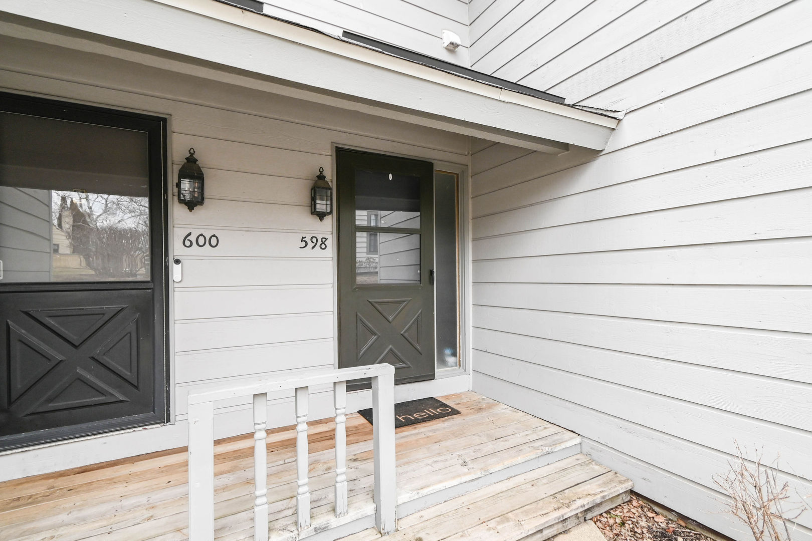 598 Dunham Road Gurnee, IL 60031 - Photo 5 of 31 a view of a door of the house