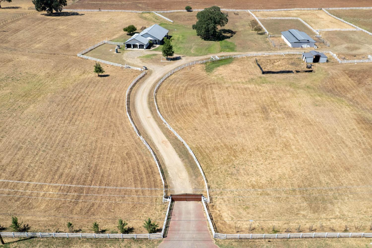 19255 Brandt Road Lodi, CA 95240 - Photo 1 of 58