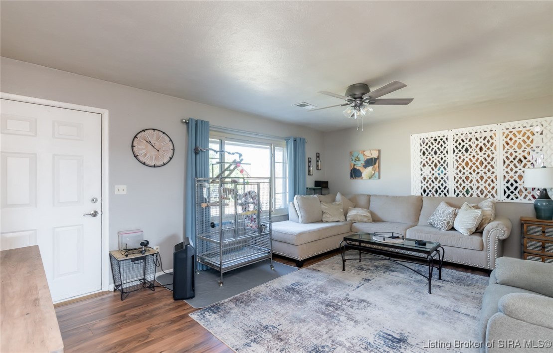 7324 Banet Road Floyds Knobs, IN 47119 - Photo 3 of 46