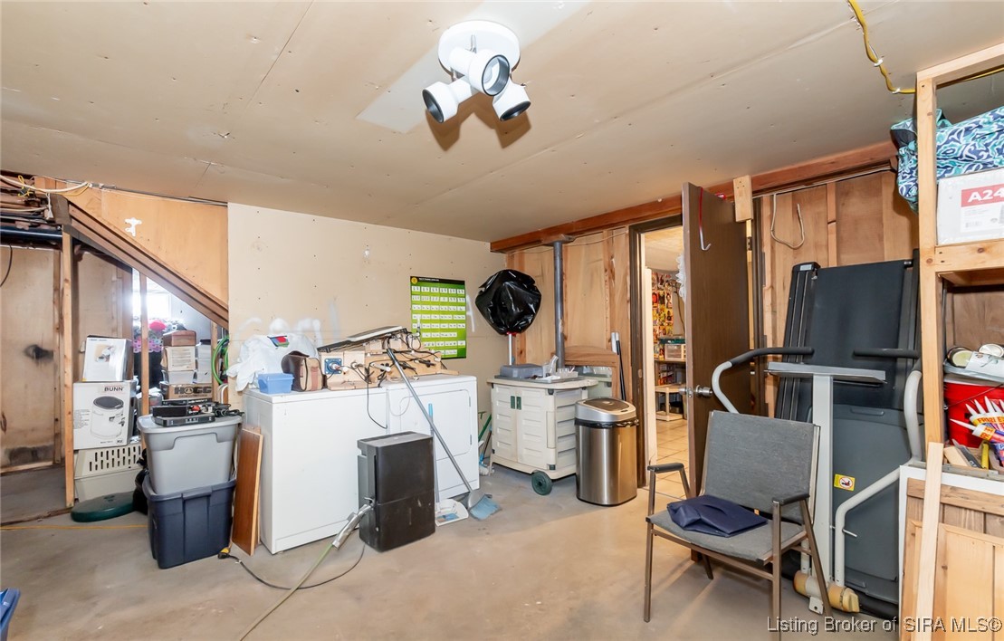 7324 Banet Road Floyds Knobs, IN 47119 - Photo 31 of 46