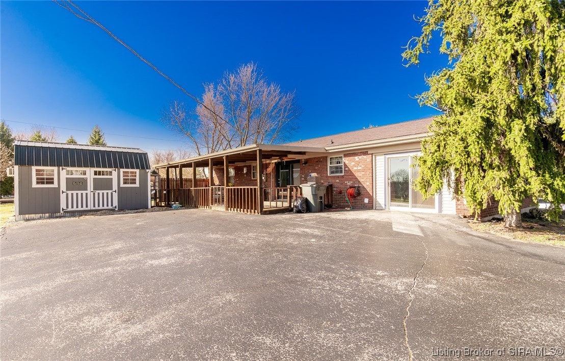 7324 Banet Road Floyds Knobs, IN 47119 - Photo 38 of 46