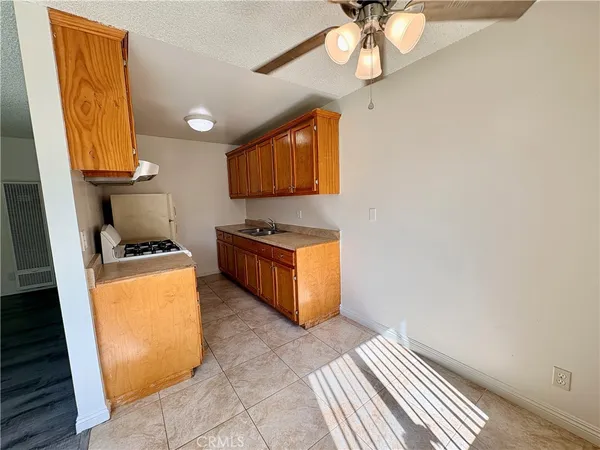 $1,850 | 3357 Butterfield Avenue, La Verne, CA 91750