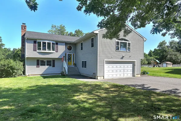 $650,000 | 55 Londonderry Lane, Milford, CT 06460