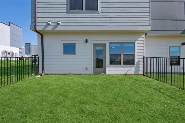 $1,236 | 10350 Blue Bluff Road, Unit CH302, Austin, TX 78724