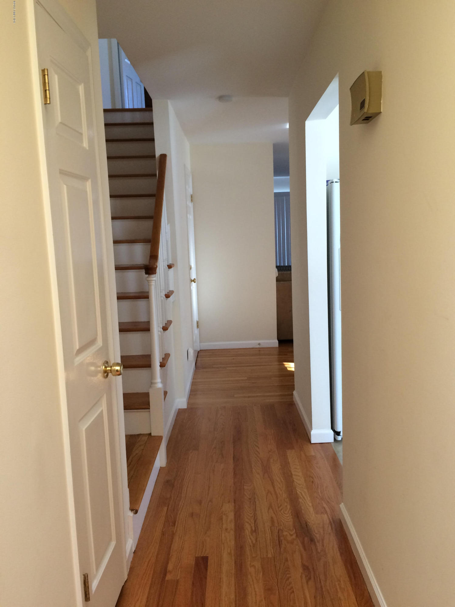 100 Strickland Road, Unit 6 Cos Cob, CT 06807 - Photo 12 of 28 First Floor Hallway