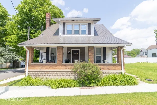 $225,000 | 206 West Main Street, Lewisville, IN 47352