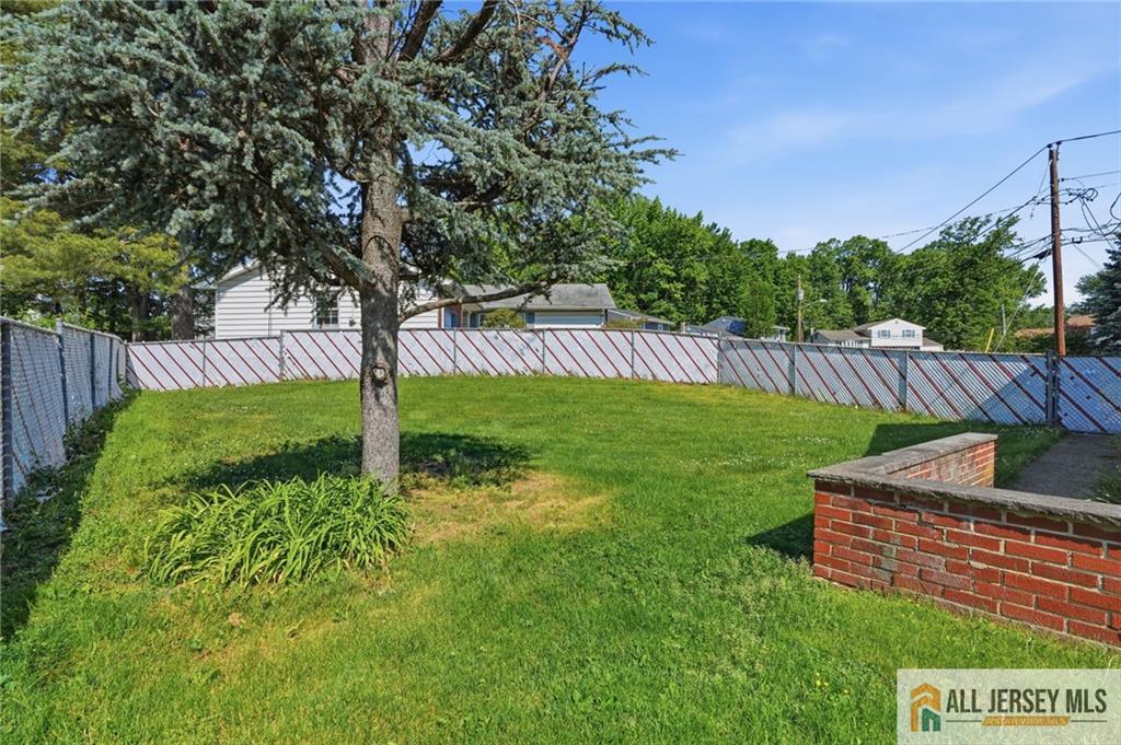 11 Reo Court Colonia, NJ 07067 - Photo 31 of 33