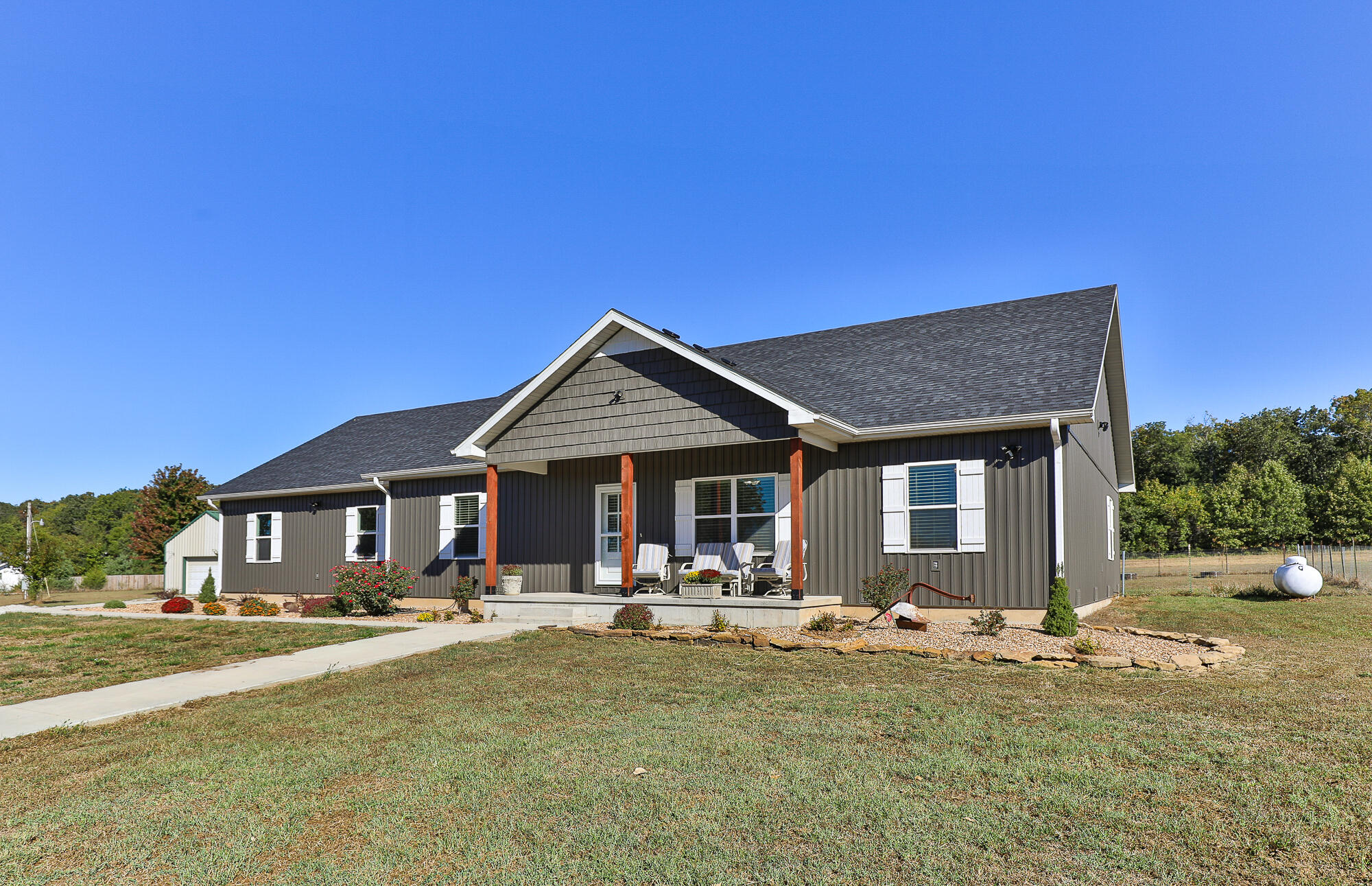 779 East 446th Road Bolivar, MO 65613 - Photo 1 of 56 779 E 446th RD, Bolivar, MO 65613