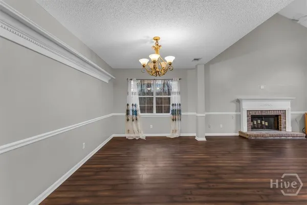 $2,800 | 138 Penn Station, Savannah, GA 31410