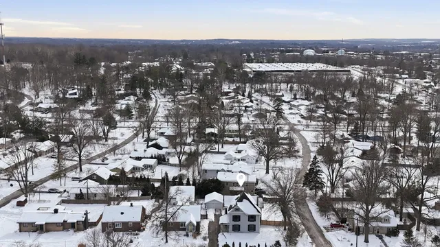 $699,000 | 1202 East Maxwell Lane, Bloomington, IN 47401