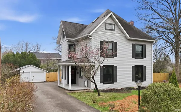 $699,000 | 1202 East Maxwell Lane, Bloomington, IN 47401