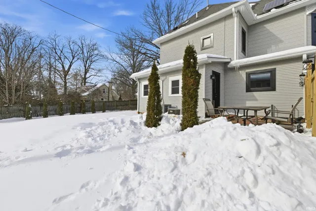 $699,000 | 1202 East Maxwell Lane, Bloomington, IN 47401