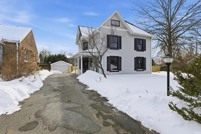 $699,000 | 1202 East Maxwell Lane, Bloomington, IN 47401