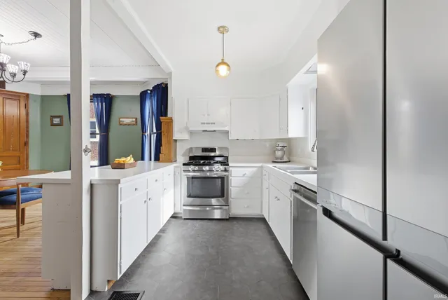 $699,000 | 1202 East Maxwell Lane, Bloomington, IN 47401