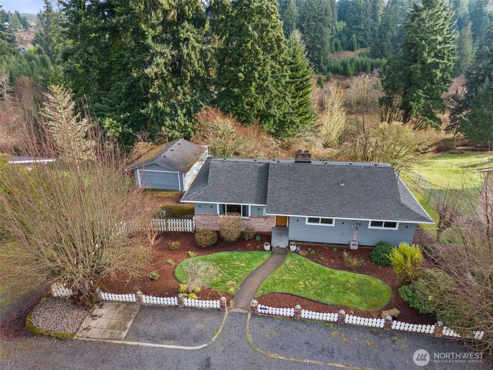 360 Byrd Street Centralia, WA 98531 - Photo 1 of 38 an aerial view of a house