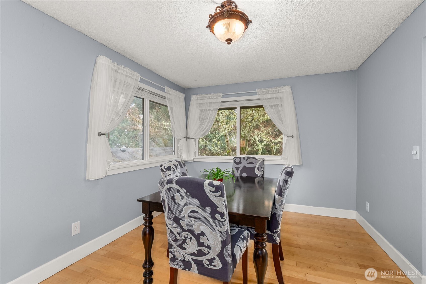 360 Byrd Street Centralia, WA 98531 - Photo 18 of 38 a view of a dining room with furniture window and outside view