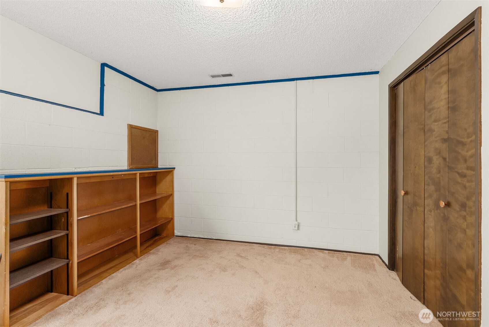 360 Byrd Street Centralia, WA 98531 - Photo 33 of 38 a view of an empty walk in closet