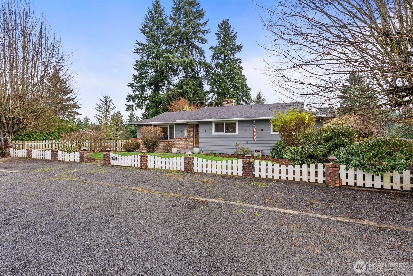 360 Byrd Street Centralia, WA 98531 - Photo 6 of 38 a view of a house with a street