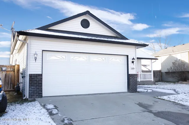 $466,000 | 2325 North MacKenzie Drive, Post Falls, ID 83854