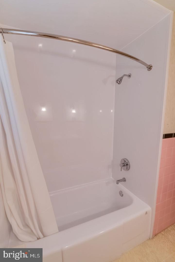 4330 Paradise Road Dover, PA 17315 - Photo 9 of 33 Modern bath with sleek design.