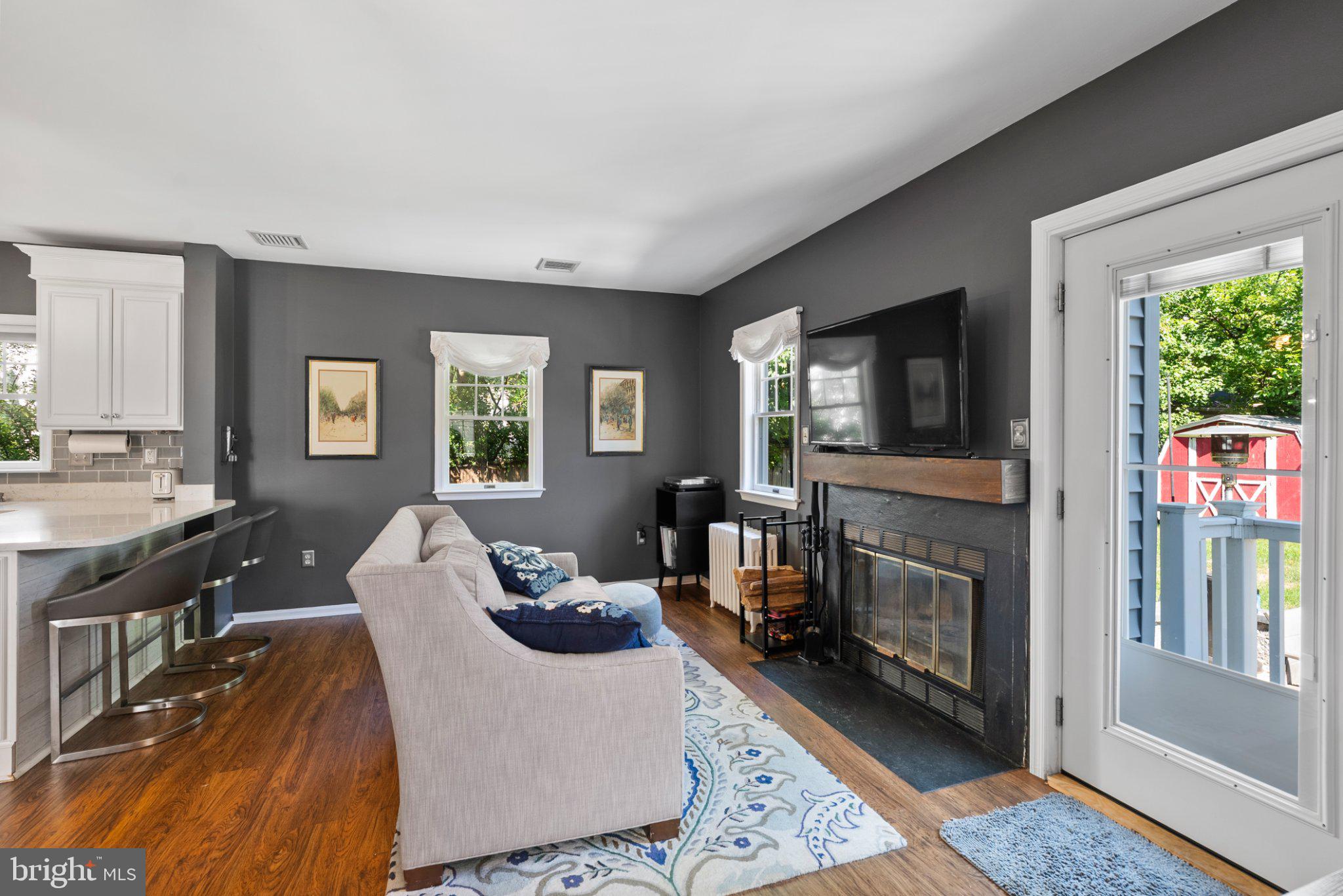 620 Murdock Road Baltimore, MD 21212 - Photo 14 of 41 Chic living space with modern flair.