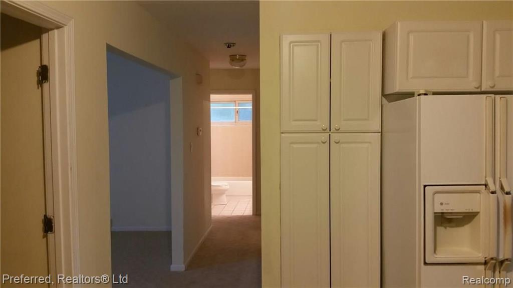 31869 West 13 Mile Road Farmington Hills, MI 48334 - Photo 5 of 12