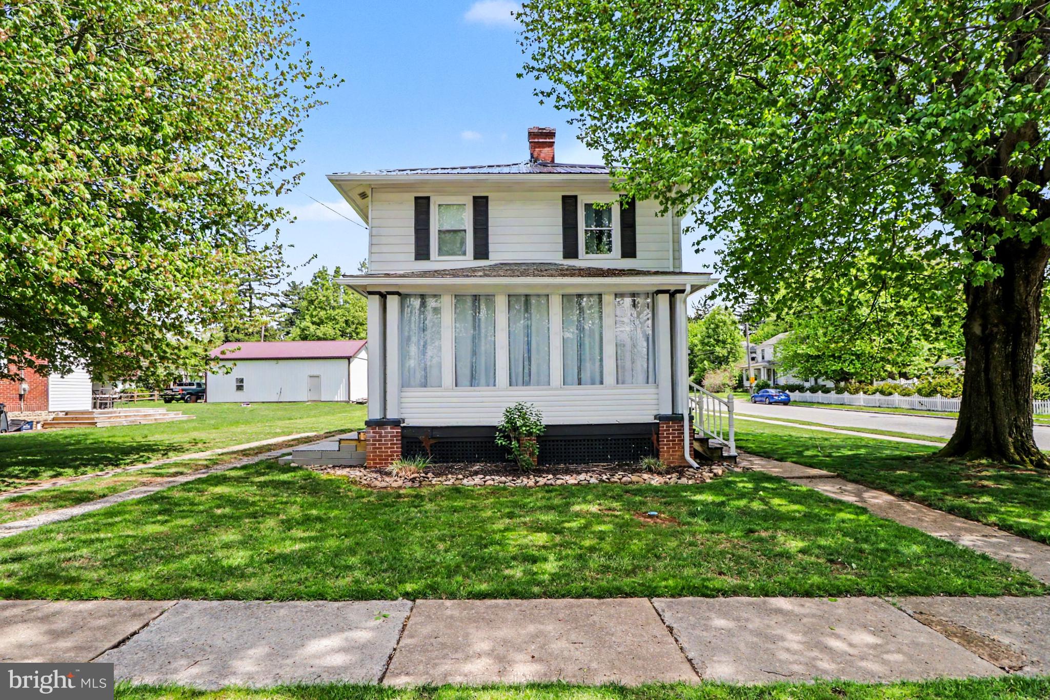 2536 Cornwall Road Lebanon, PA 17042 - Photo 2 of 38