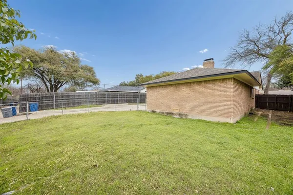 $2,699 | 9007 Sweetwater Drive, Dallas, TX 75228