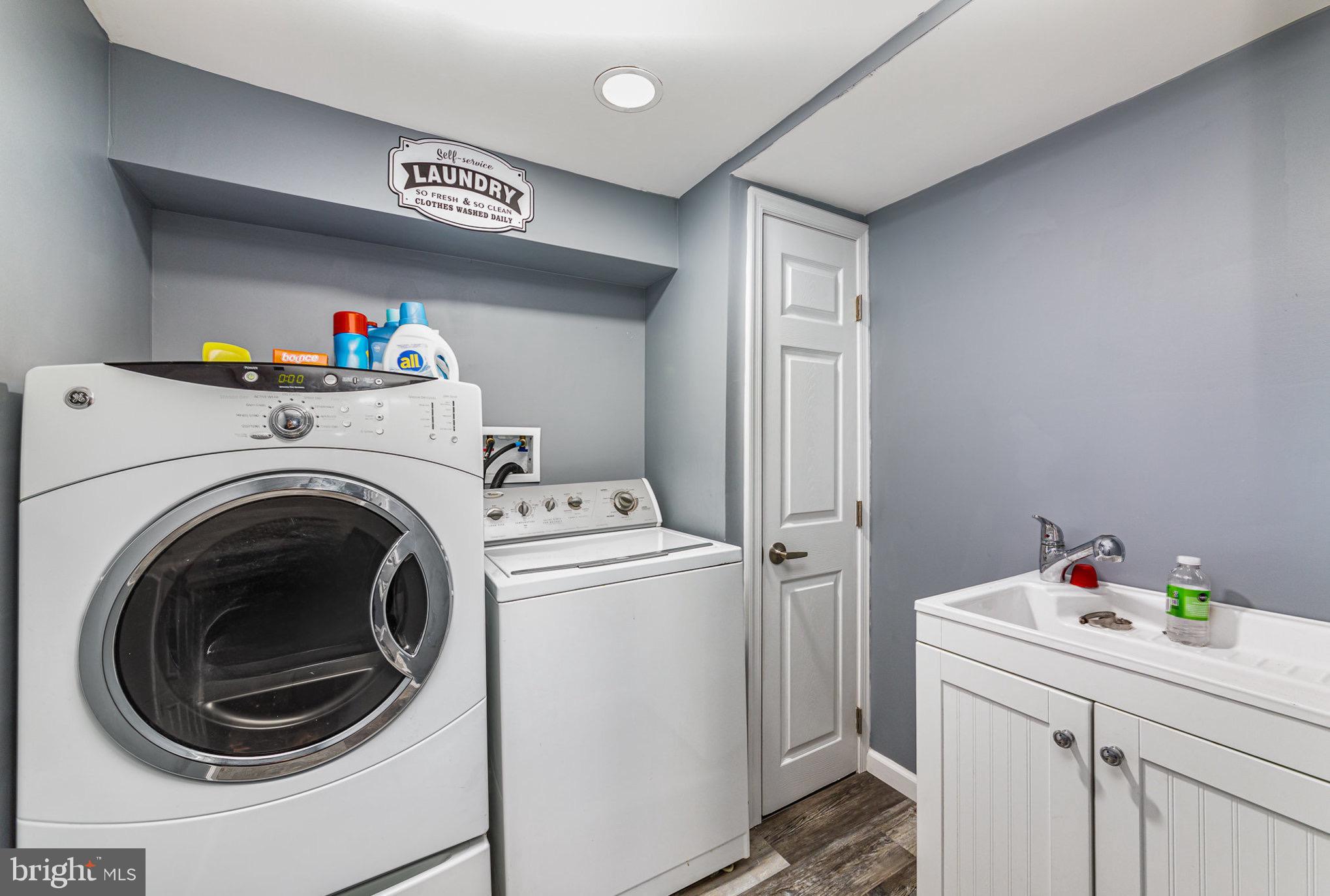 4116 Kahlston Road Baltimore, MD 21236 - Photo 25 of 37 a utility room with dryer and washer