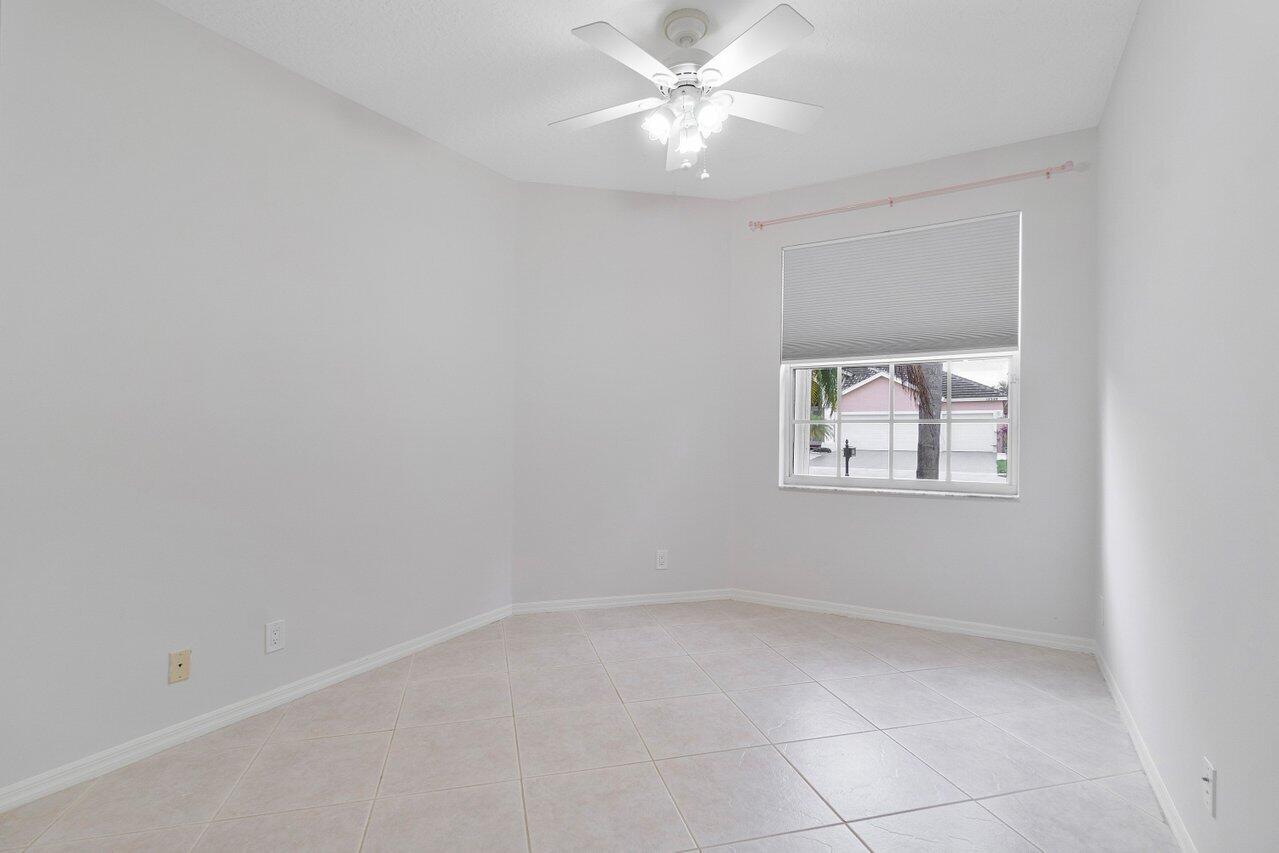 12349 Cascades Pointe Drive Boca Raton, FL 33428 - Photo 16 of 36 016-12349CascadesPointeDrive-BocaRaton-F