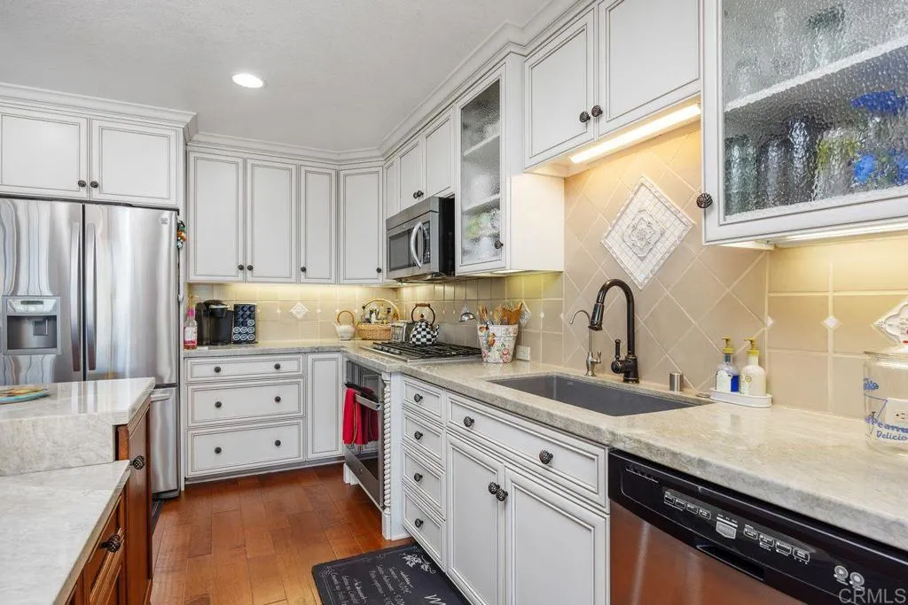 7139 Linden Terrace Carlsbad, CA 92011 - Photo 15 of 46