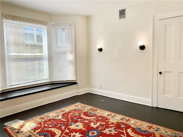 $1,200 | 2449 Delaware Avenue, Buffalo, NY 14216