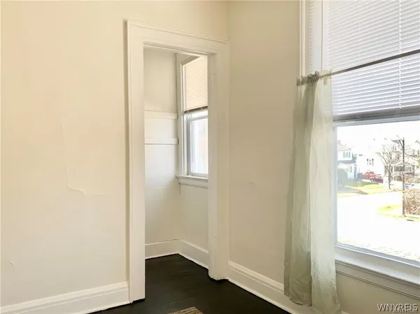 $1,200 | 2449 Delaware Avenue, Buffalo, NY 14216