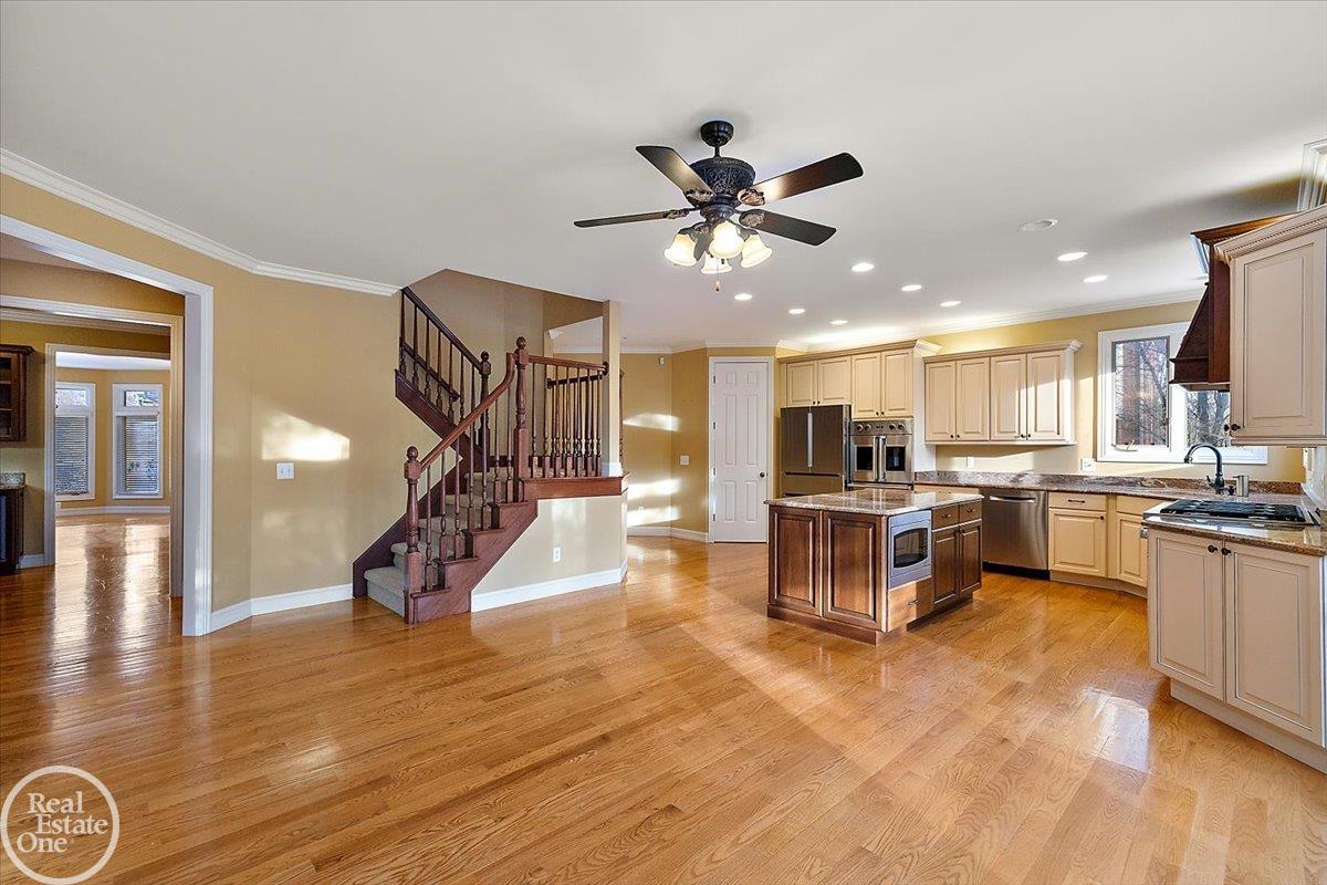 877 Quarry Drive Rochester Hills, MI 48306 - Photo 32 of 86