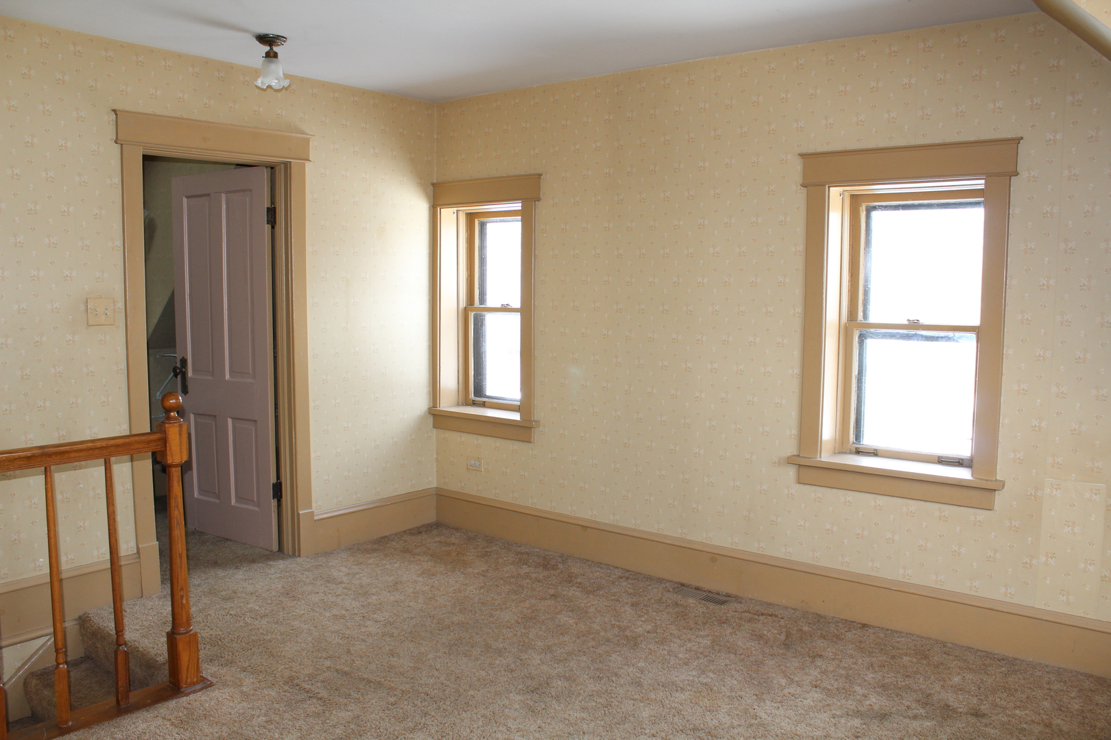 1245 Main Street Antioch, IL 60002 - Photo 21 of 44 an empty room with windows