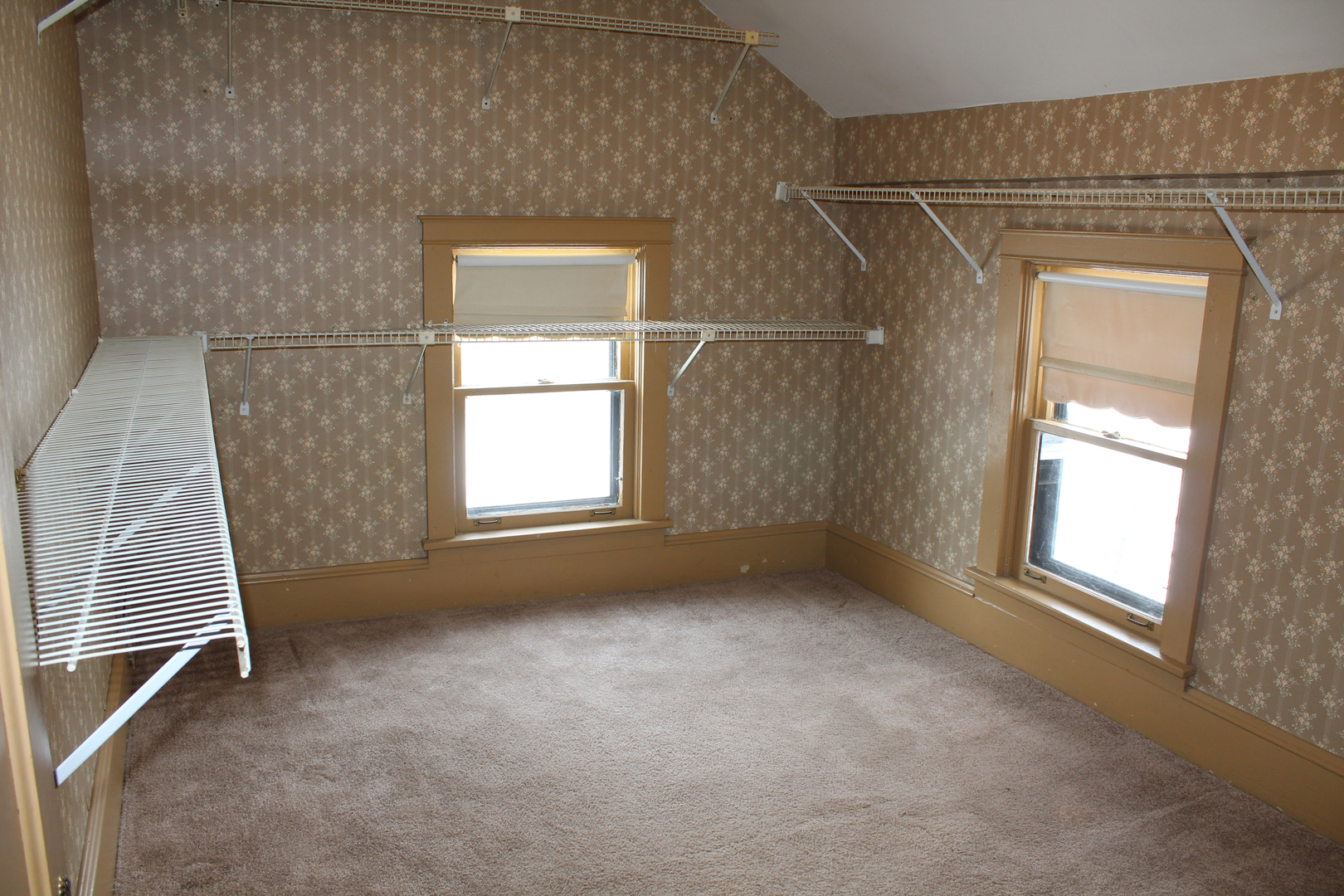 1245 Main Street Antioch, IL 60002 - Photo 24 of 44 an empty room with windows