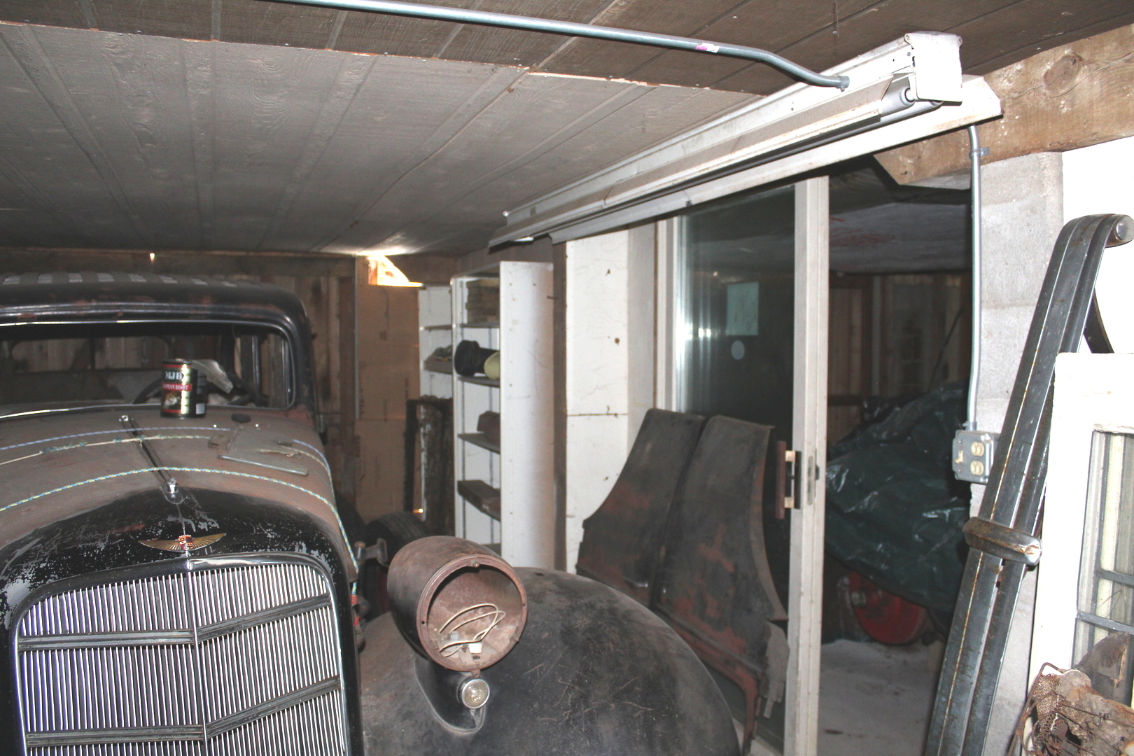 1245 Main Street Antioch, IL 60002 - Photo 32 of 44 a bathroom with mirror and bathtub
