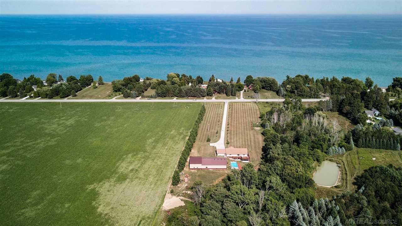 4805 North Lakeshore Road Deckerville, MI 48427 - Photo 6 of 50 31356262-5.JPG