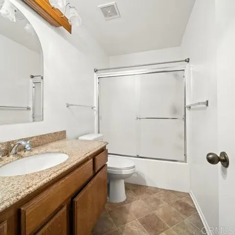 $2,600 | 2536 West Orange Avenue, El Centro, CA 92243