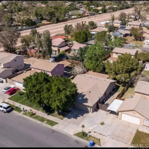 $2,600 | 2536 West Orange Avenue, El Centro, CA 92243