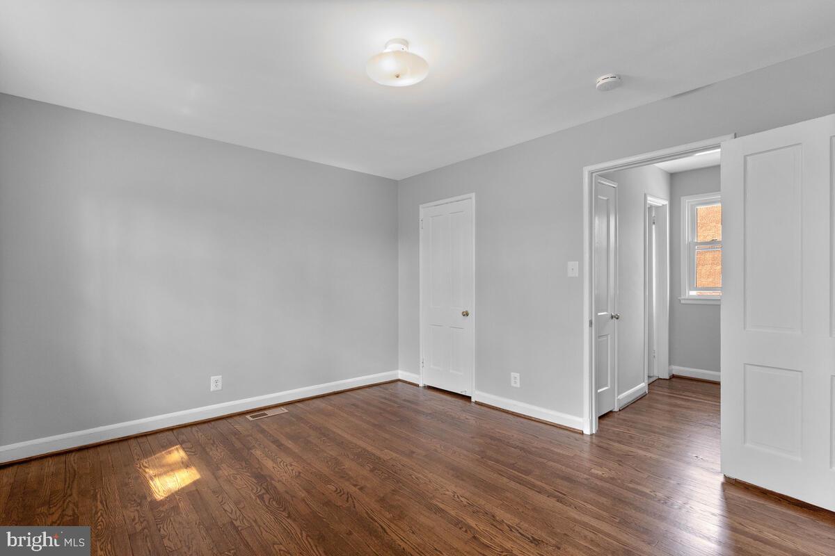 8603 Geren Road, Unit 257 Silver Spring, MD 20901 - Photo 24 of 36 Cute Alcove 2/ Closets!