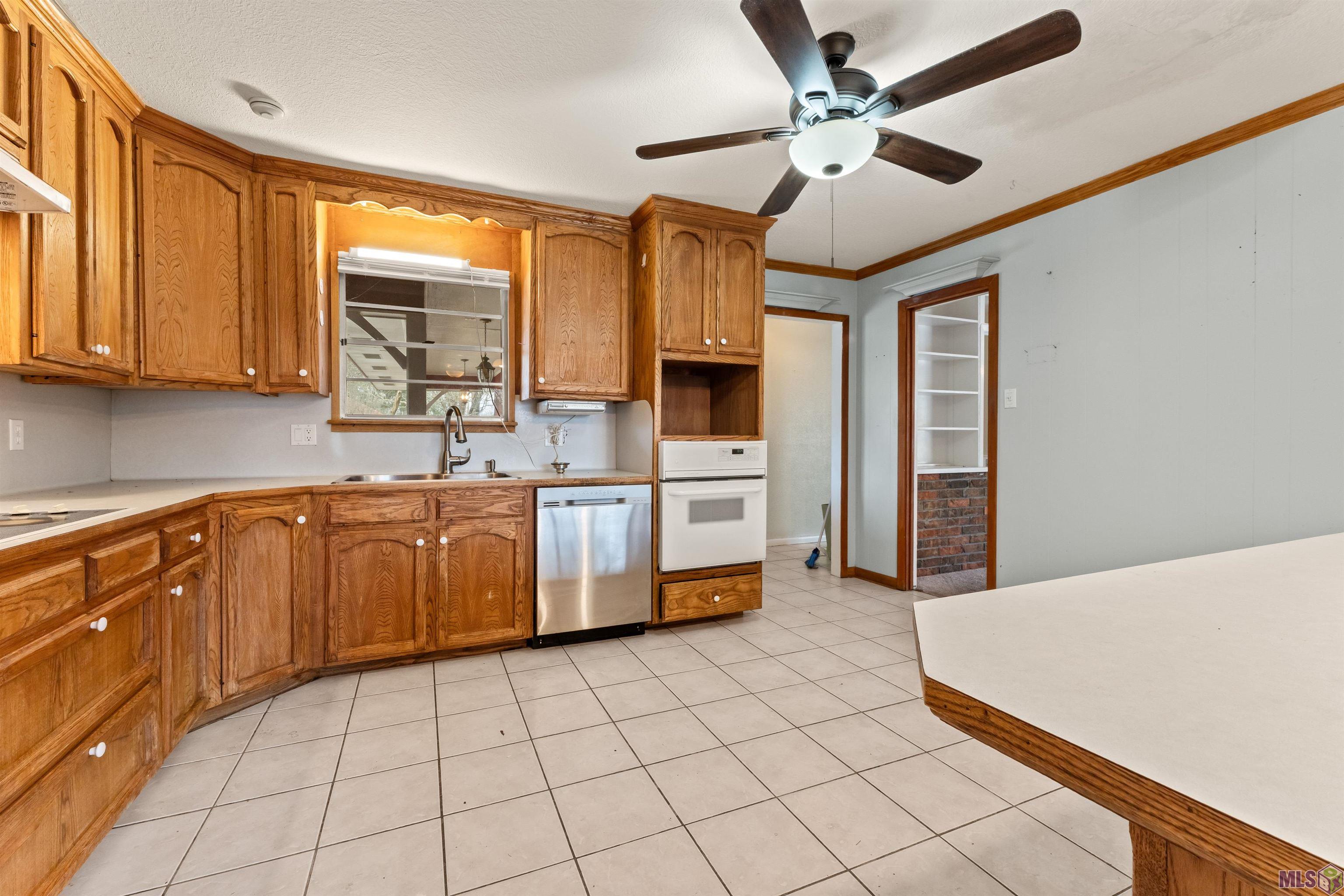 937 Westbrook Drive Baton Rouge, LA 70815 - Photo 4 of 14